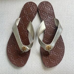 🎉SALE🎉TORY BURCH Metallic Gold Leather Sandals